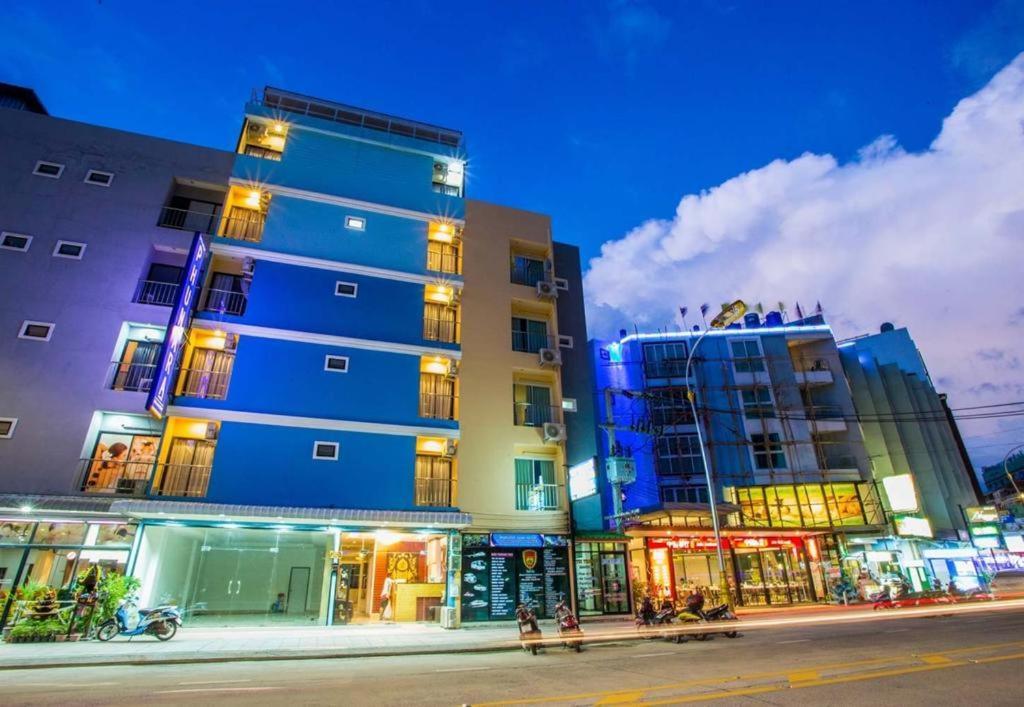 Oyo 996 Phunara Residence Patong Экстерьер фото